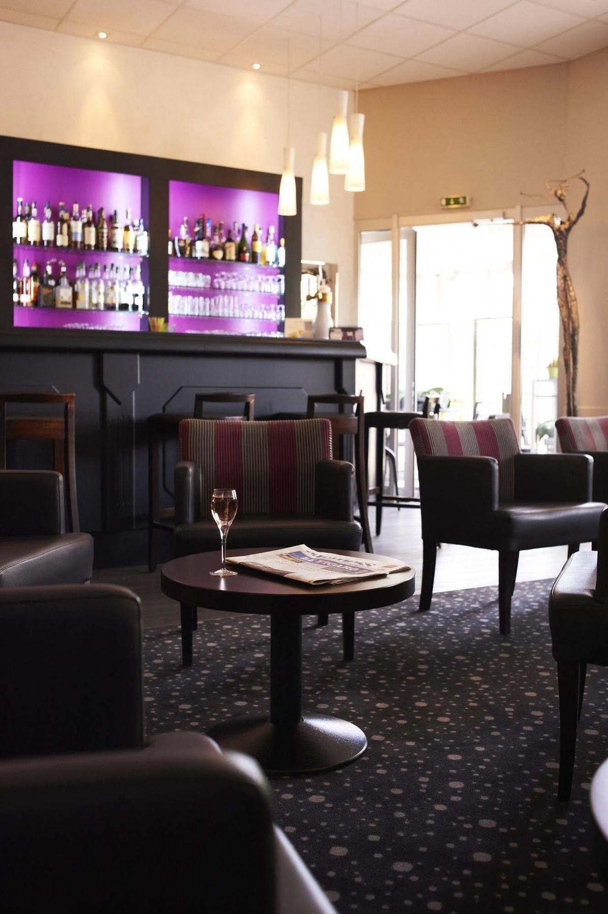 Hotel Restaurant Du Parc Saumur Logis Elegance Exteriör bild