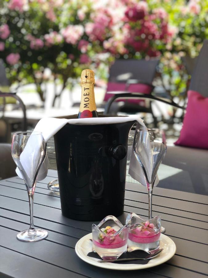 Hotel Restaurant Du Parc Saumur Logis Elegance Exteriör bild